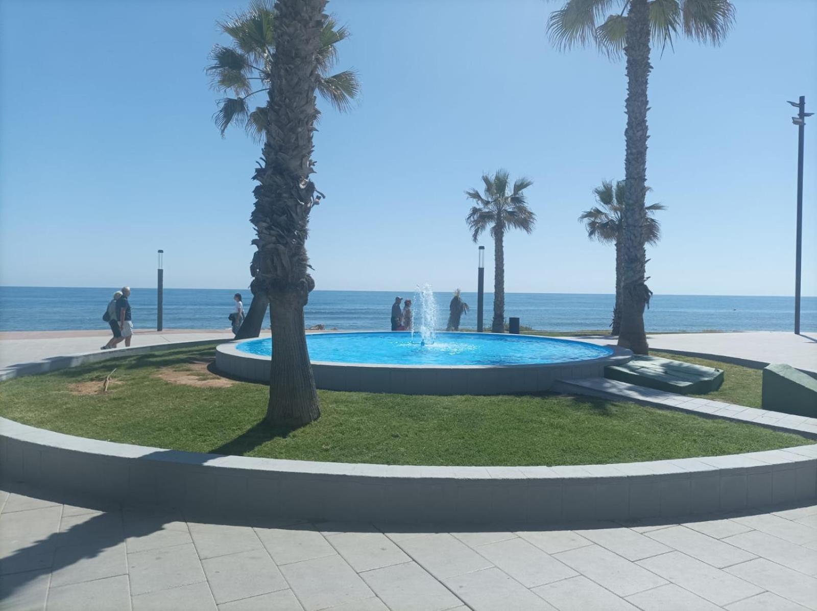 Primera Linea De Mar Torrevieja Exterior photo